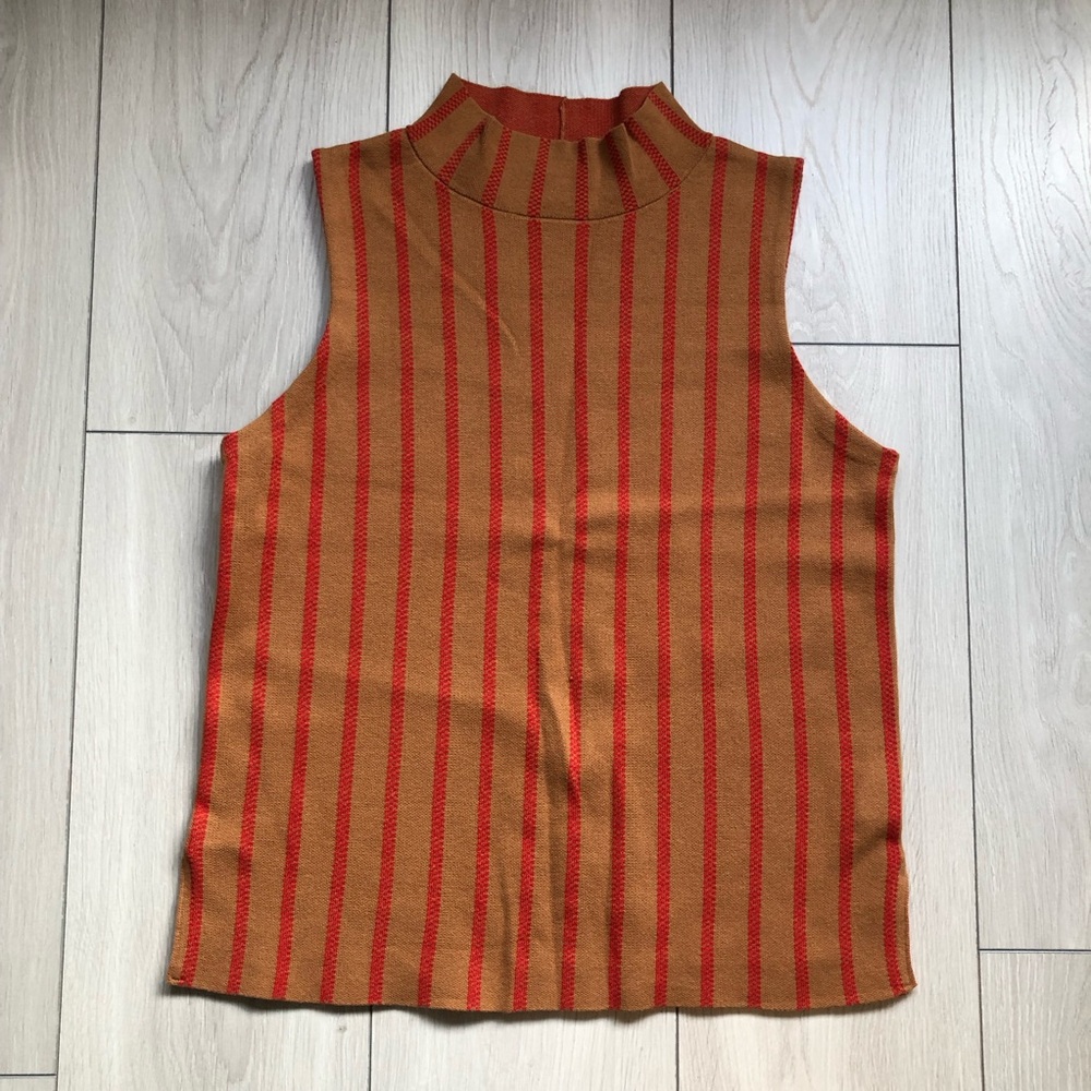 MOTH Anthropologie Sleeveless Mock Neck Tank Contemporary 70s Rust and Red